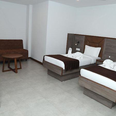 Hotel K79 جمشيدبور المظهر الخارجي الصورة