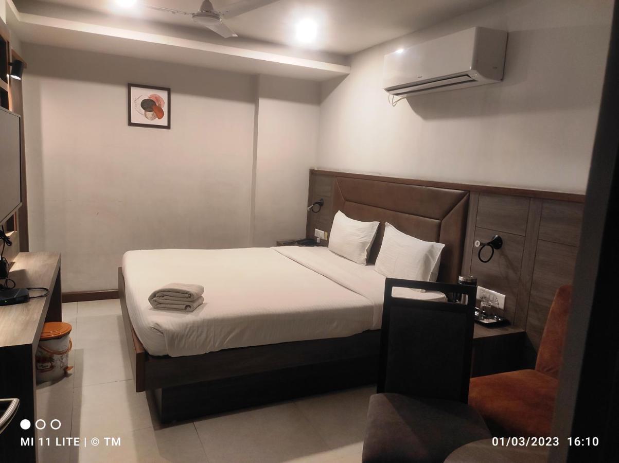Hotel K79 جمشيدبور المظهر الخارجي الصورة