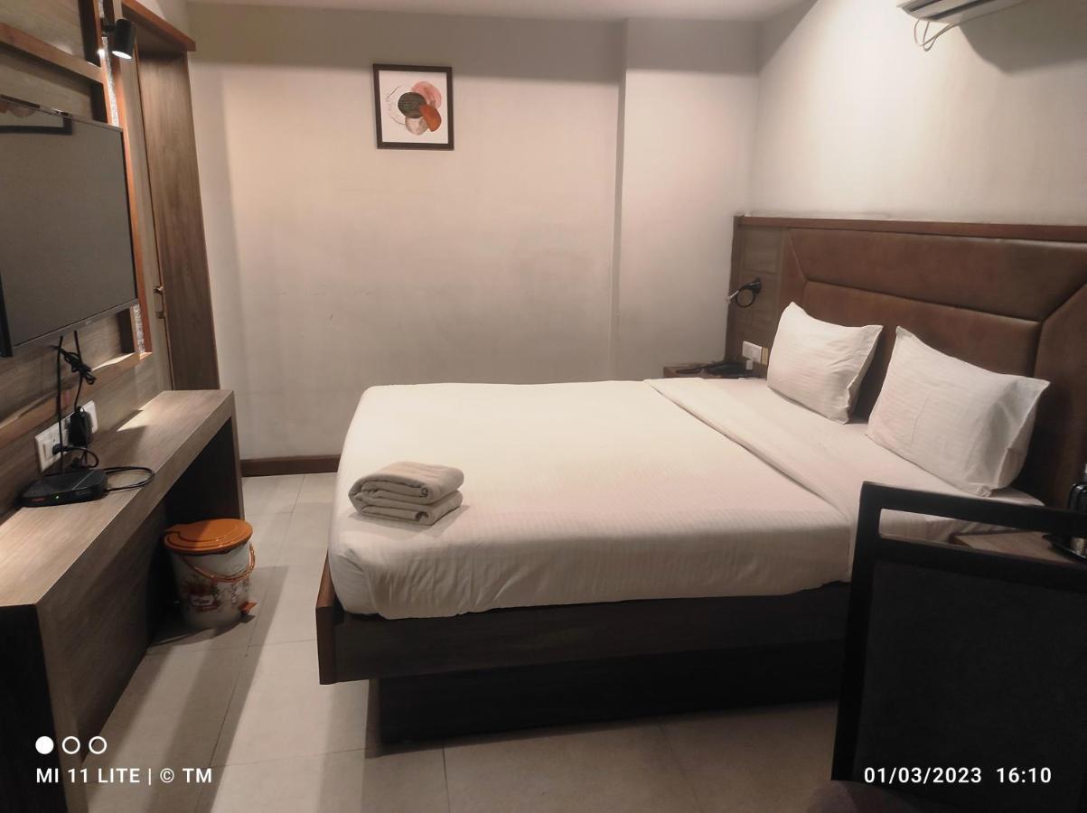Hotel K79 جمشيدبور المظهر الخارجي الصورة