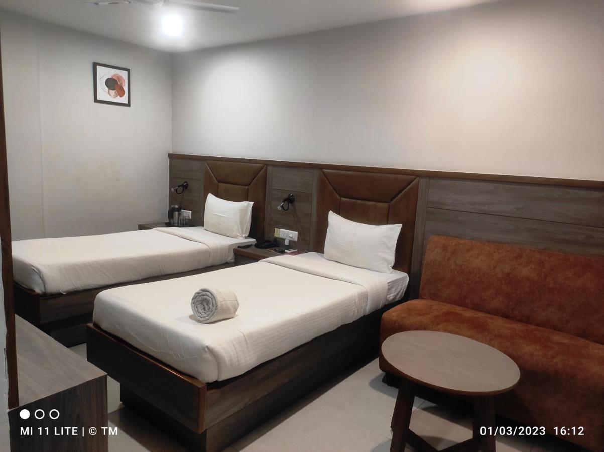 Hotel K79 جمشيدبور المظهر الخارجي الصورة
