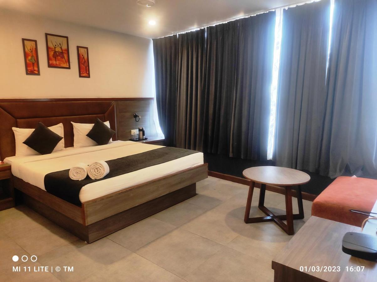 Hotel K79 جمشيدبور المظهر الخارجي الصورة