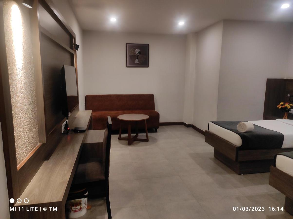 Hotel K79 جمشيدبور المظهر الخارجي الصورة
