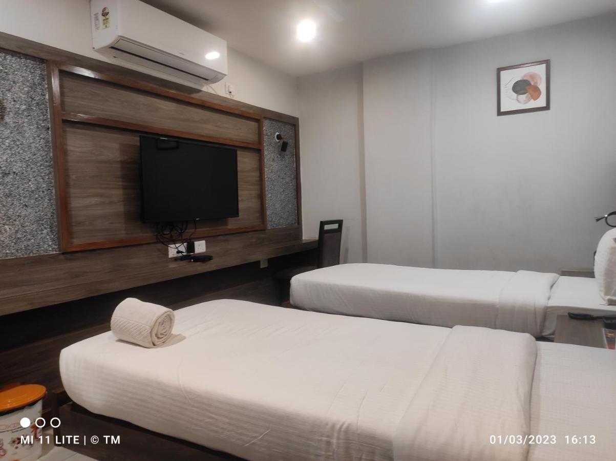 Hotel K79 جمشيدبور المظهر الخارجي الصورة