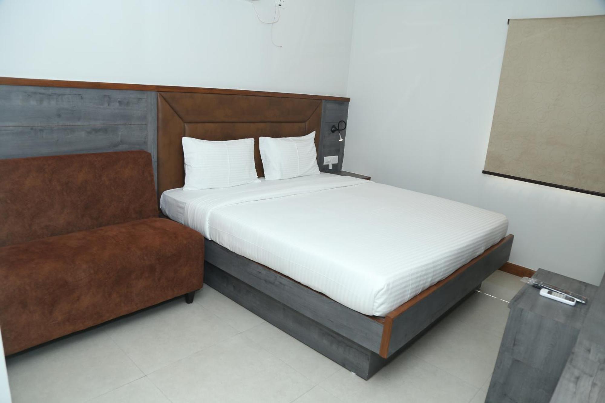 Hotel K79 جمشيدبور المظهر الخارجي الصورة
